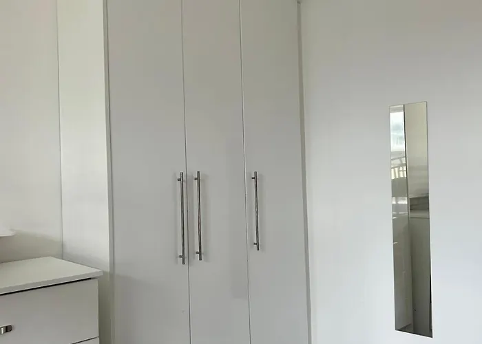 旅馆 Sarsfields Communities *