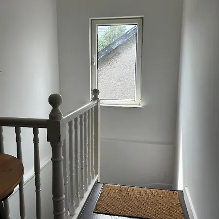 Hostel Sarsfields Communities *