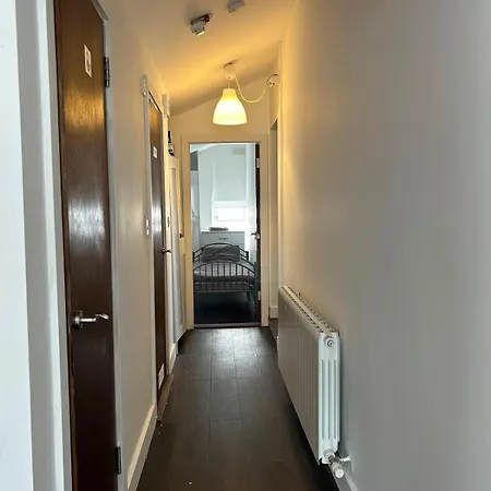 Hostel Sarsfields Communities